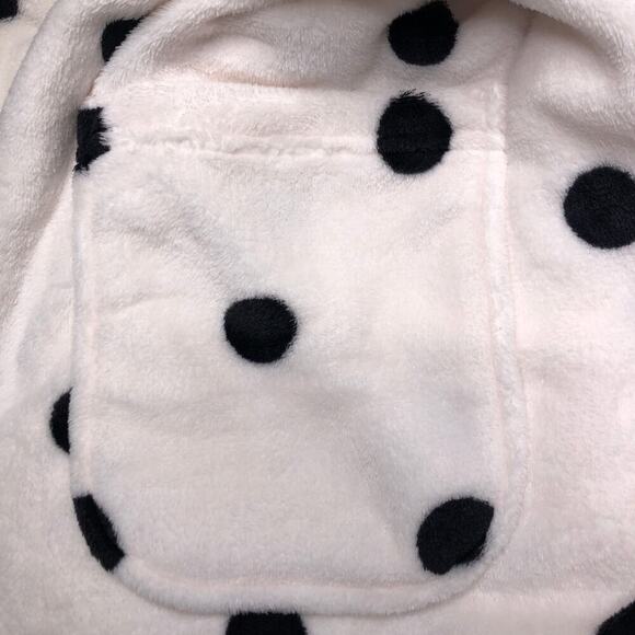 NWT Victoria's Secret Short Soft Polka Dot Plush Robe and Quarter Socks size M/L - Picture 9 of 11